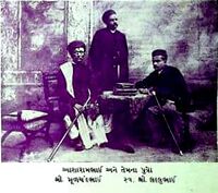 Aasharam Dalichand Shah and his sons.jpg